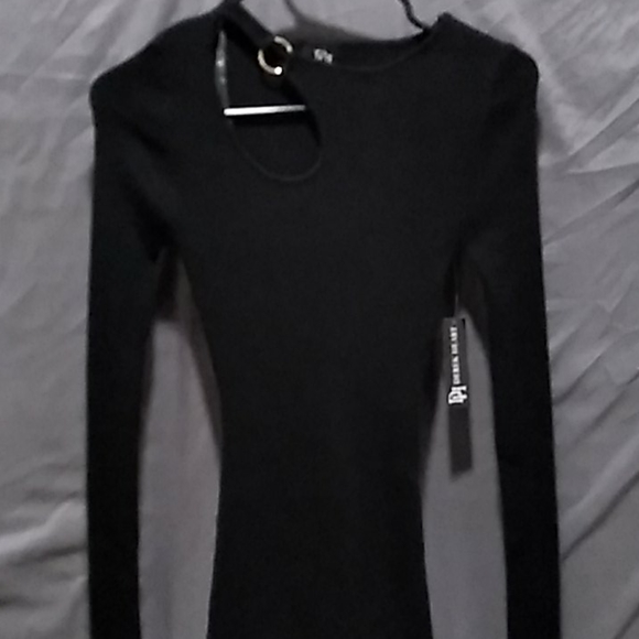 Dress - Picture 2 of 4